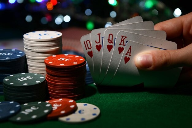 Fortune Rabbit mobile interface on Android phone showing spin button, bet slider, and prize table