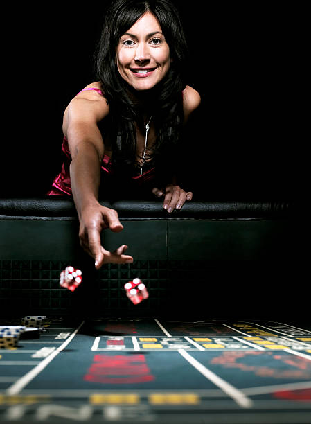 Live Sic Bo mobile interface showing betting grid and dice result
